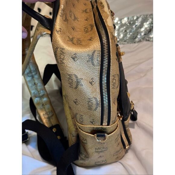 MCM Visetos Dual Stark Backpack convertible crossbody bag studded gold black main image 6
